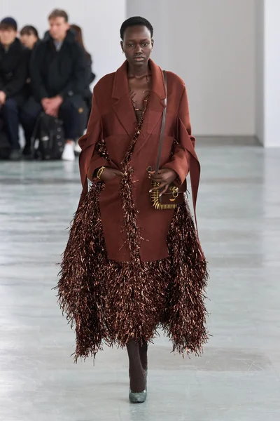 Look 33